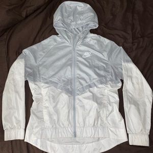 Nike Women’s Windbreaker
